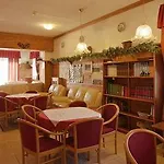 Vescovi Ξενοδοχείο 3*