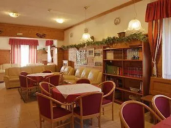 Vescovi Hotel 3*