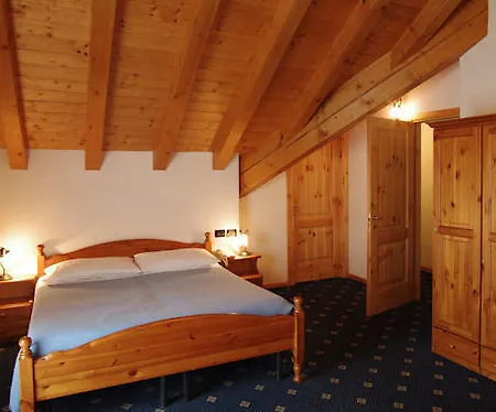 Vescovi Hotel