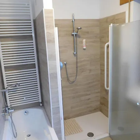 Vescovi Hotel 3*